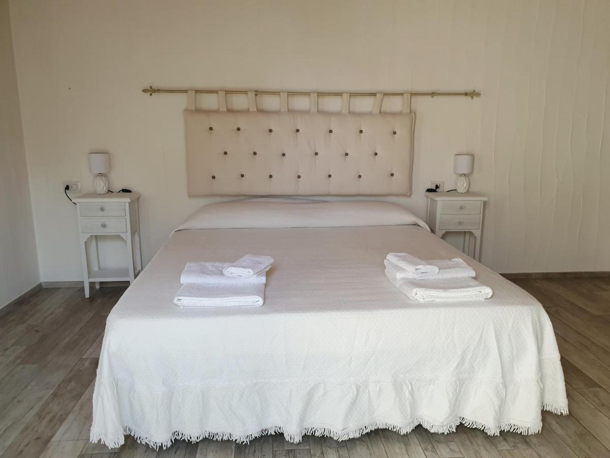 Nacchinono Bed & Breakfast ออลเบีย ภายนอก รูปภาพ