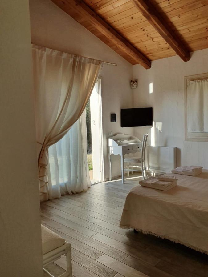 Nacchinono Bed & Breakfast ออลเบีย ภายนอก รูปภาพ