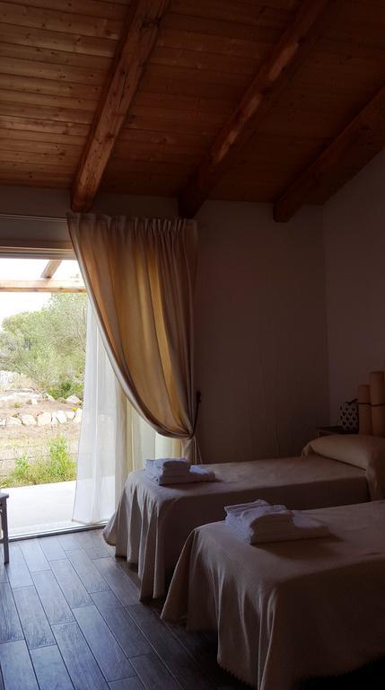 Nacchinono Bed & Breakfast ออลเบีย ภายนอก รูปภาพ
