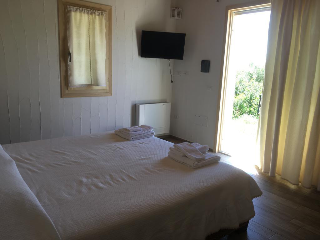 Nacchinono Bed & Breakfast ออลเบีย ภายนอก รูปภาพ