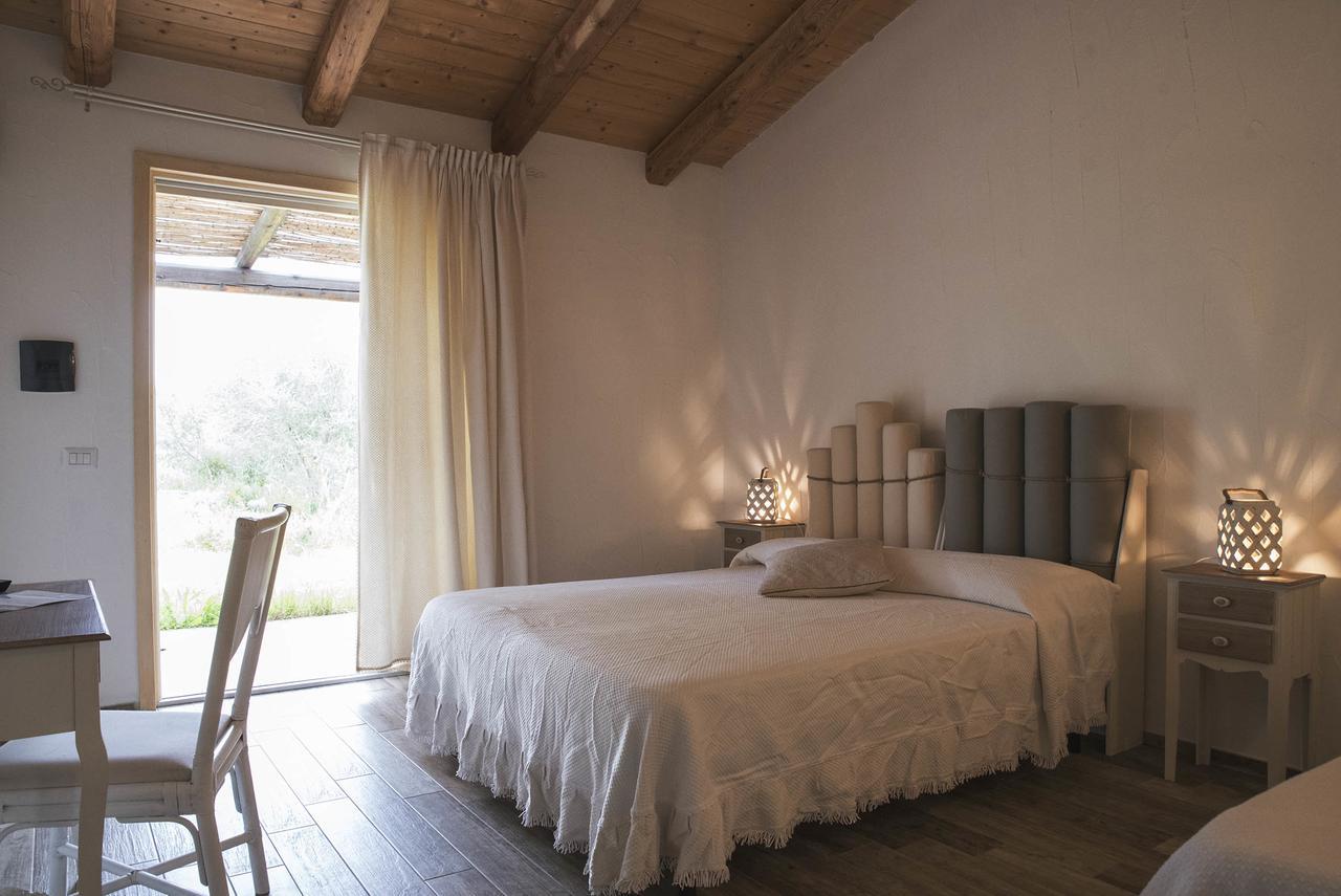Nacchinono Bed & Breakfast ออลเบีย ภายนอก รูปภาพ